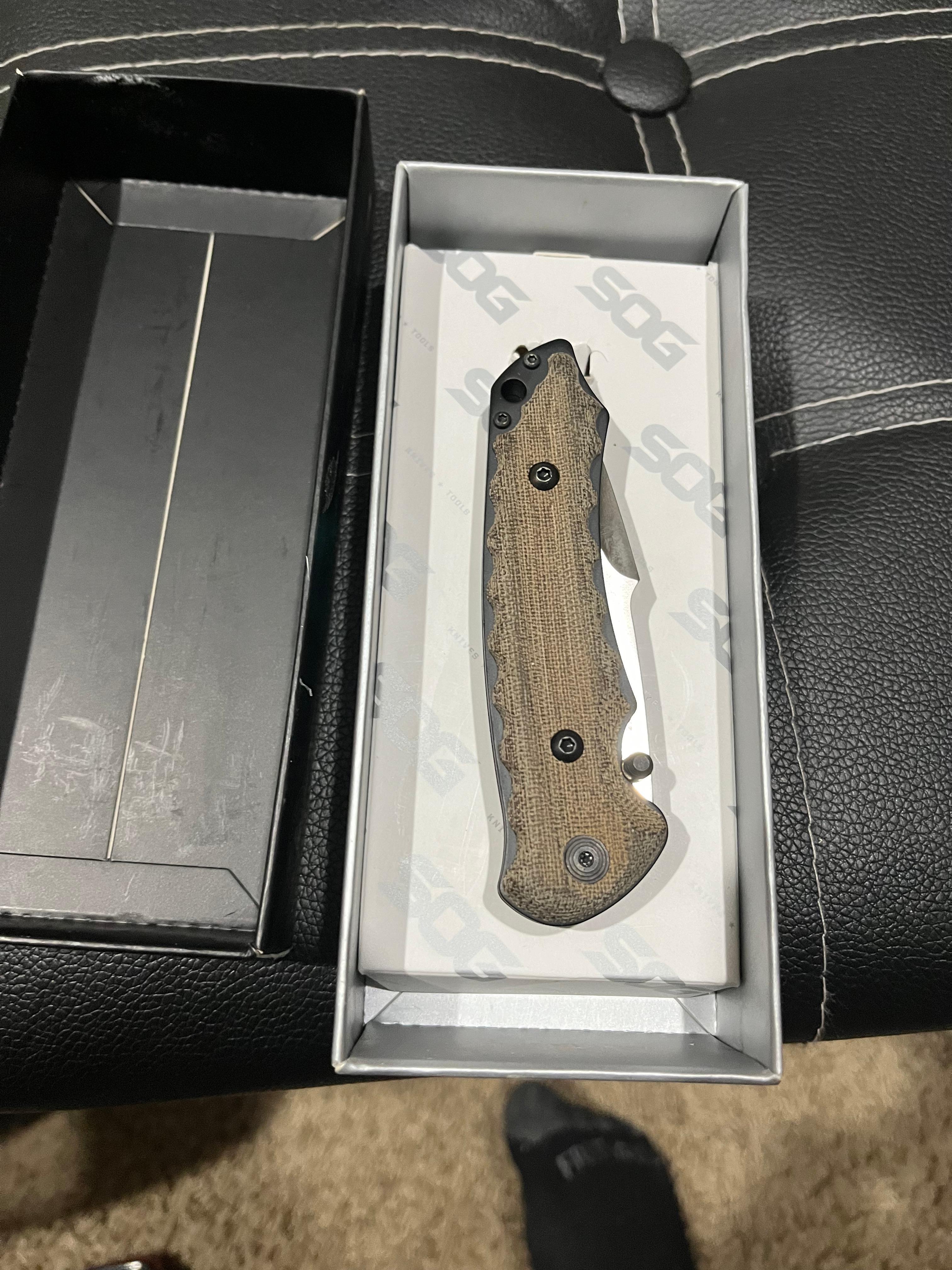 Photo of Sog pocket knife 