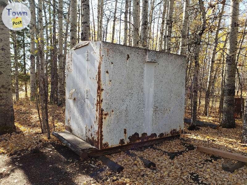 Photo of Gunpowder/explosives magazine, Certified