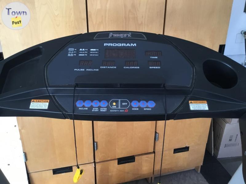 Photo of Freesport Proform Treadmill