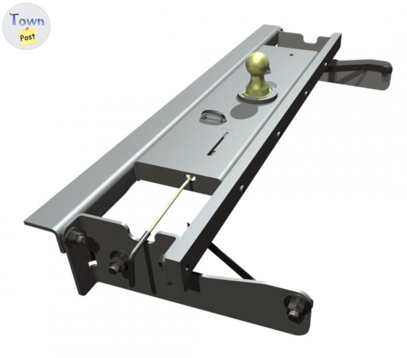 Photo of B&W gooseneck hitch