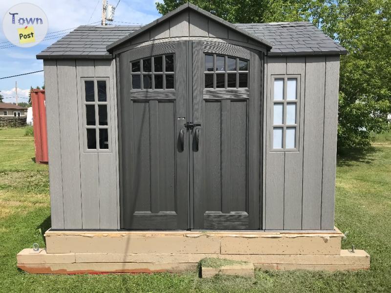 Photo of Ice fishing hut