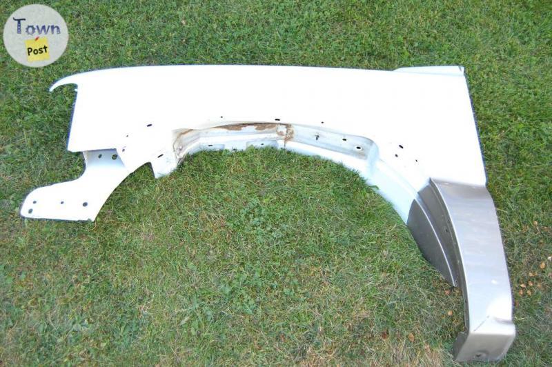 Photo of Silverado Sierra Parts Drivers side Fender 99-02 Chev round eye very good condition