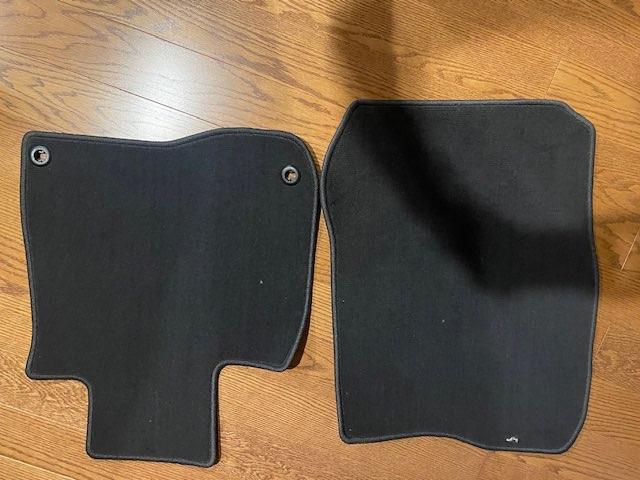 Photo of floor mats  (from the vechile)  2017 CRV  